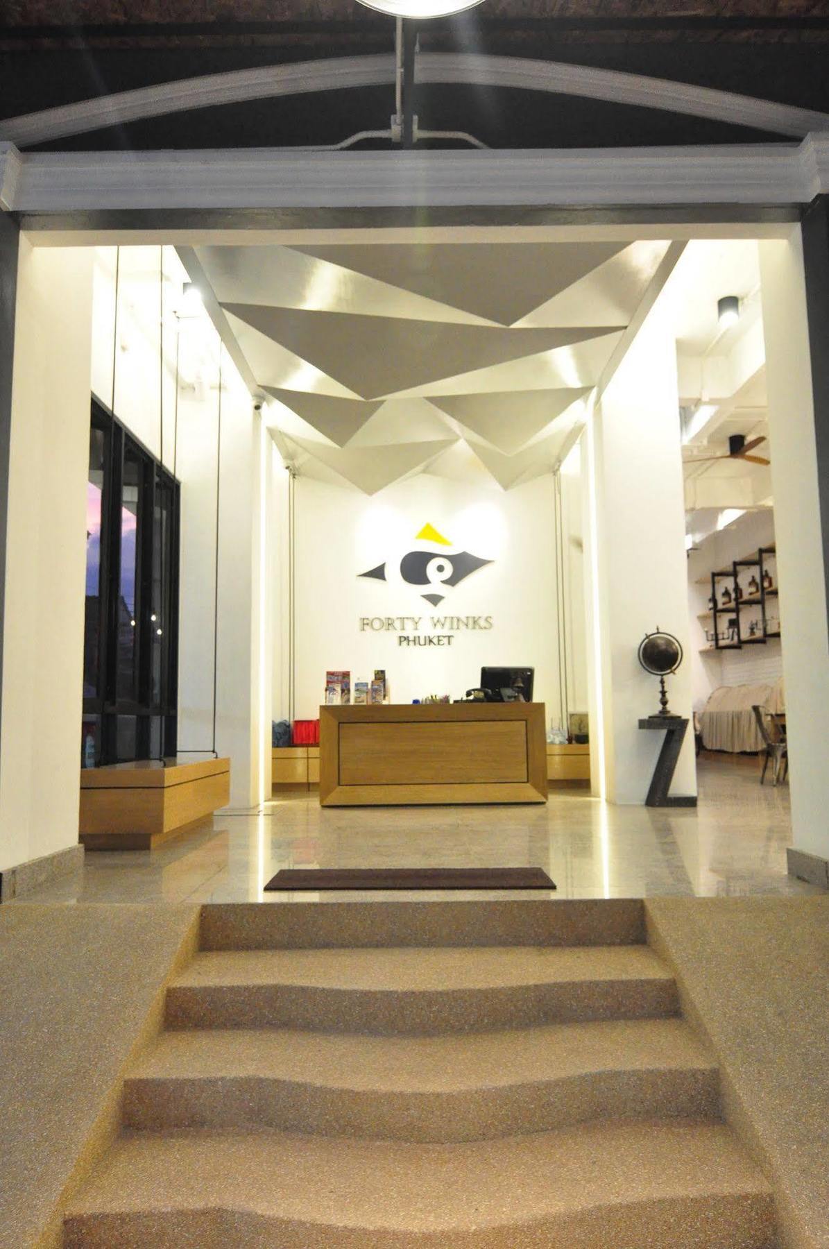 Forty Winks Phuket Hotel Patong Exterior photo